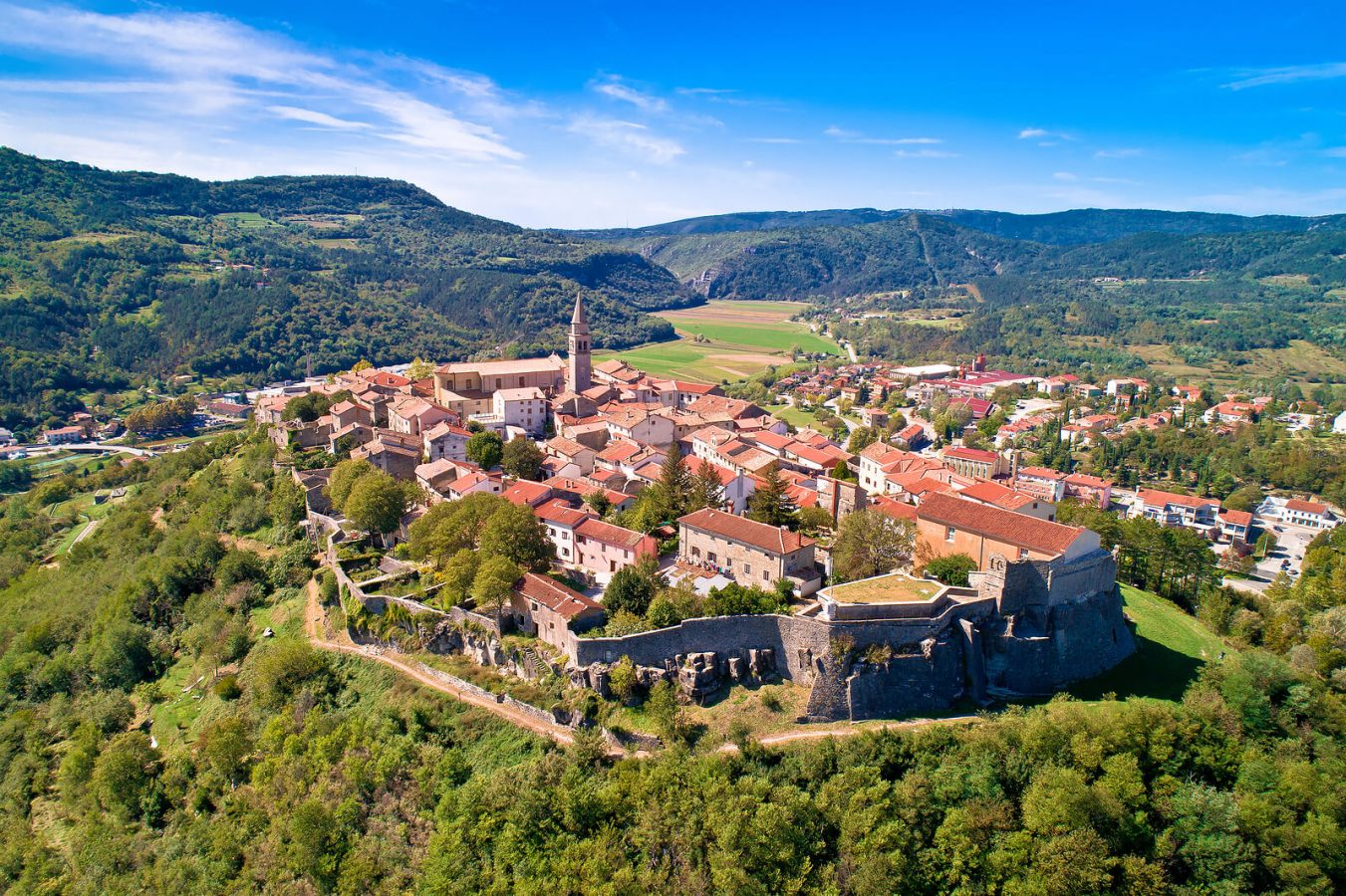 bigstock-Buzet-Hill-Town-Of-Buzet-Surr-329546608-1351x900.jpg