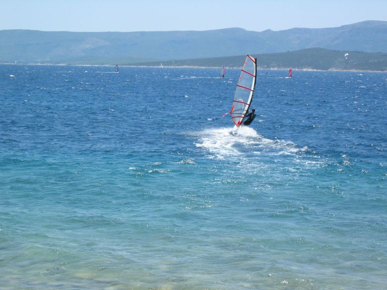 Vindsurfing på Brac