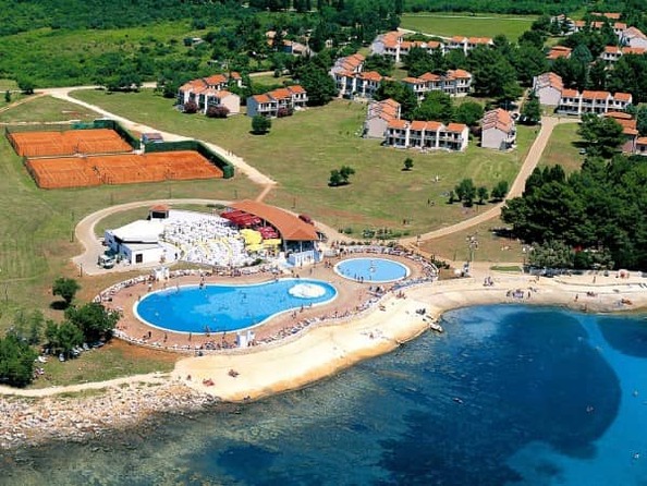 Pláž Ladin Gaj pro nudisty a naturisty na Istrii