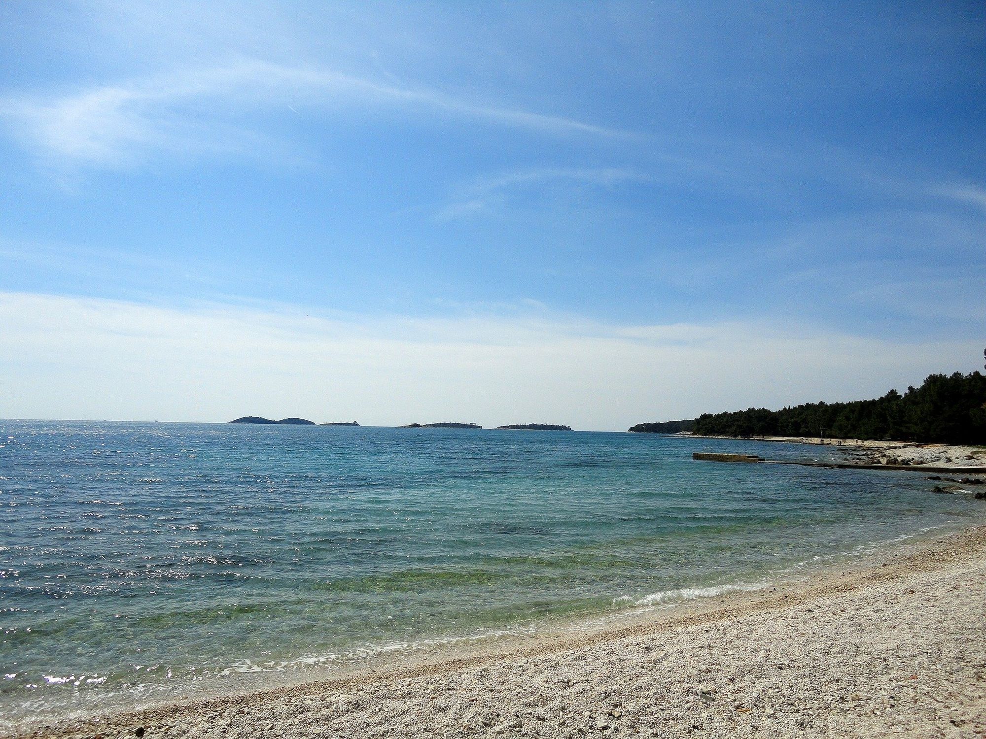 Plage de galets Rabac