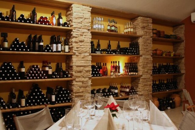 Taverna in vinski bar Zenon - Brtonigla
